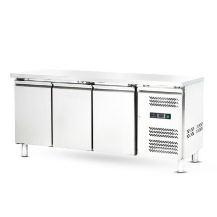 Counter Chiller 3 Doors with Wheels GNPan 3